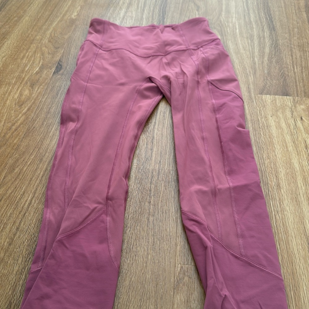 Lululemon train times high rise crop wunderunder legging pants sz6 pink sold out